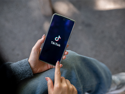 Melhores horários para postar no TikTok da sua loja virtual em 2026